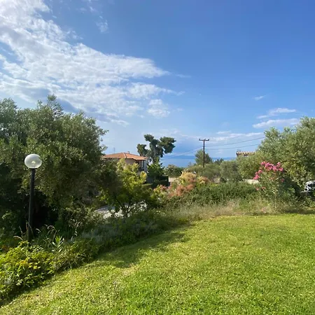 Suits Semesterbostad Pefkochori